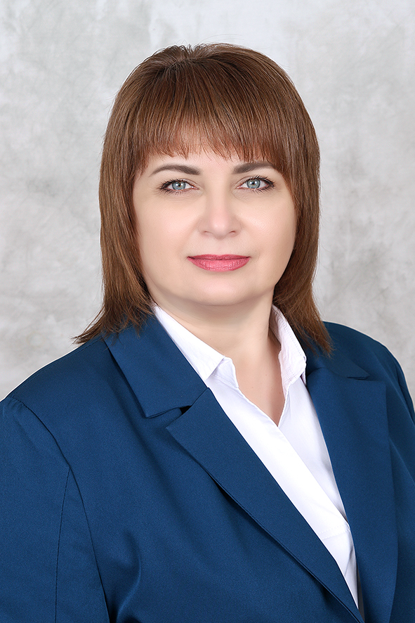 Уздемир Елена Анатольевна.